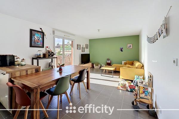 Appartement
         4 pièces
        - 83 m² Exclusivité 209 000 € *