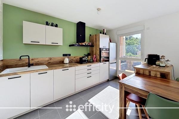 Appartement
         4 pièces
        - 83 m² Exclusivité 209 000 € *