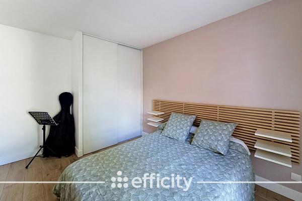 Appartement
         4 pièces
        - 83 m² Exclusivité 209 000 € *