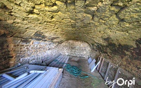 Maison à vendre    2 pièces • 70 m2 Saint-Hilaire