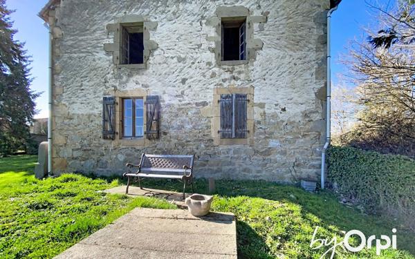 Maison à vendre    2 pièces • 70 m2 Saint-Hilaire