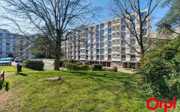 Appartement à vendre    3 pièces • 71,71 m2 Caluire-et-Cuire
