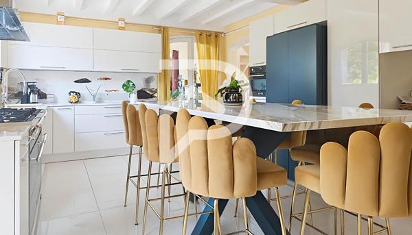 Maison 7 pièces 220 m2