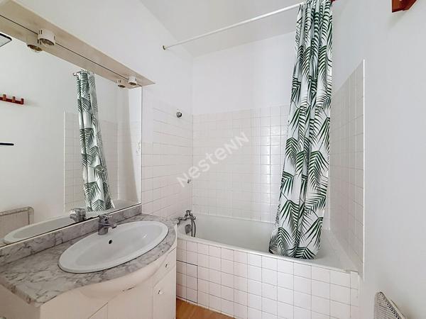 Nantes Monselet - Appartement 2 pièces en dernier étage