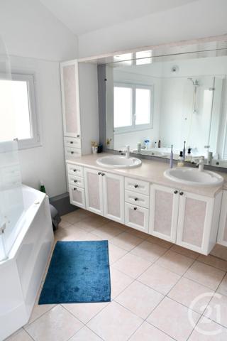 Appartement T5 à vendre  5 pièces - 158,37 m2 ROUEN - 76