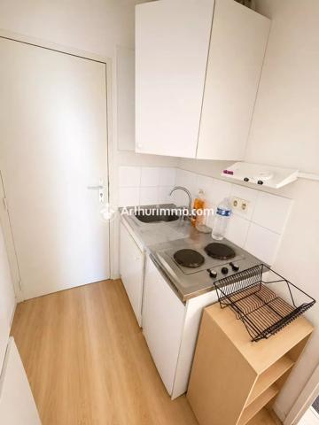 Location                                                      Appartement
                        
                                         18 m2                     à Créteil