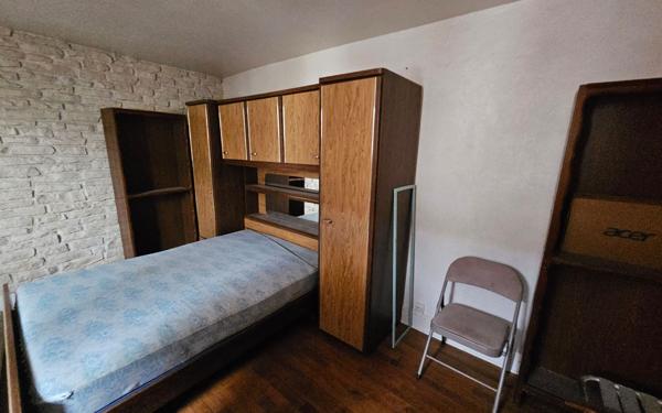 Immeuble à vendre    7 pièces •  Bellac