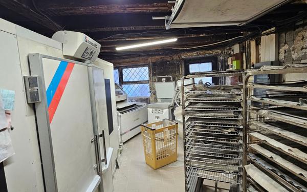 Immeuble à vendre    7 pièces •  Bellac