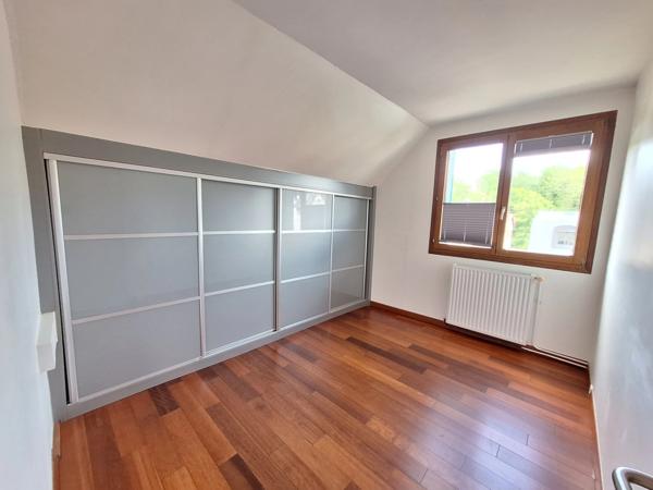 Maison à vendre 5 pièces LA CELLE SAINT CLOUD (78)