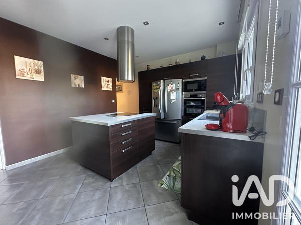Maison à vendre 4 pièces 107 m² Rochefort