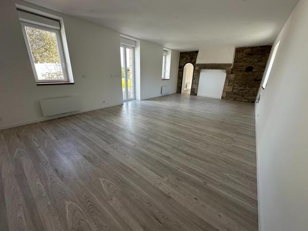 Maison en pierre entièrement rénovée