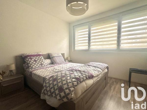 Appartement 3 pièces de 55 m² à Lys-lez-Lannoy (59390)