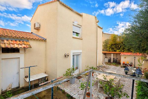 VENTE d'une maison 5 pièces (105 m²) à MAUGUIO