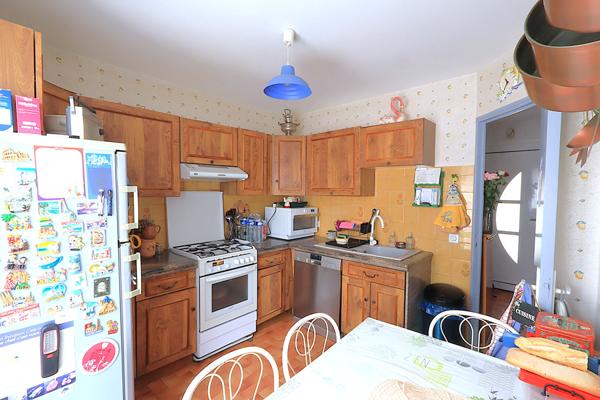 VENTE d'une maison 5 pièces (105 m²) à MAUGUIO