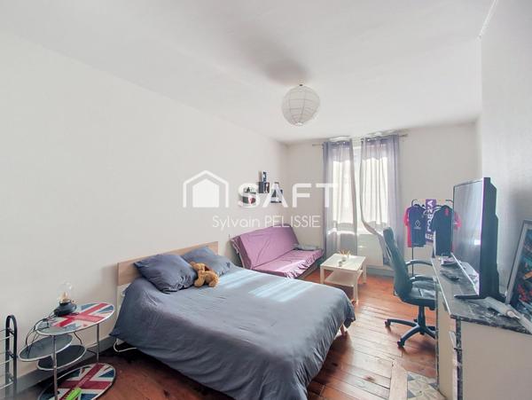 Maison de villageT5 de 156 ²à vendre à Albefeuille-Lagarde (82290) – Grand potentiel & Garage 100M2