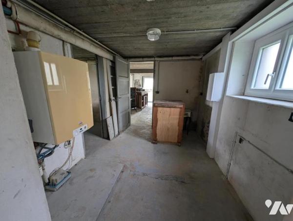 À VENDRE – MAISON DE PAYS EN PIERRE AVEC VUE MER PARTIELLE, CENTRE-VILLE DE PERROS-GUIREC