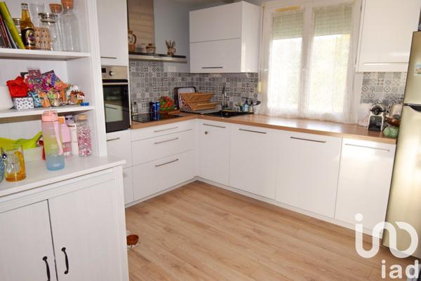 Maison 6 pièces de 130 m² à Guignes (77390)