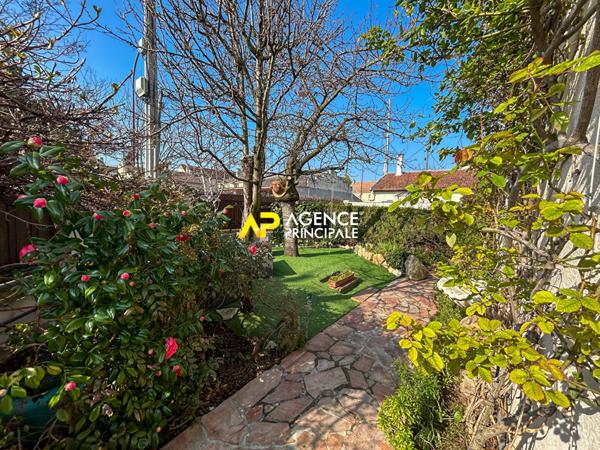 BEZONS _ Maison 6 pièces 125 m2 €414 900 ** - Référence 4352