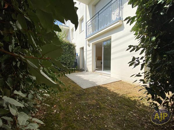Appartement à vendre Nantes - 2 pièces, 38m² avec 1 chambre(s) à 140 000€ - AJP Immobilier Nantes Est