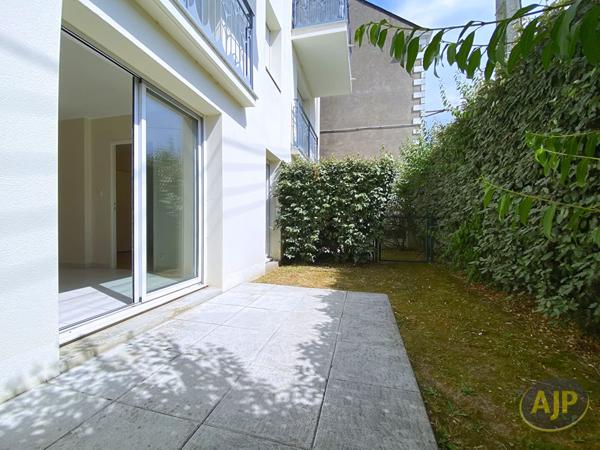 Appartement à vendre Nantes - 2 pièces, 38m² avec 1 chambre(s) à 140 000€ - AJP Immobilier Nantes Est