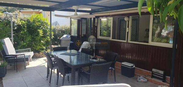 Vente                                                      Terrain
                        
                                         220 m2                     à Fréjus