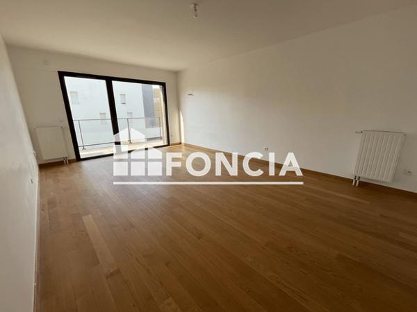 Location Appartement 4 pièces 103.14 m² - 9 AVENUE GI LAPERRINE Caen 14000