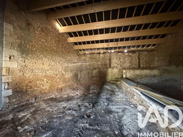 Maison à vendre 1 pièce 146 m² Dirac