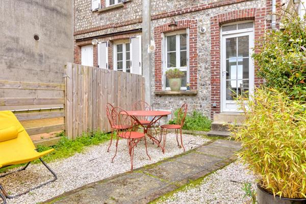 Maison de pêcheur avec vue mer, état irréprochable, vendue meublée et équipée