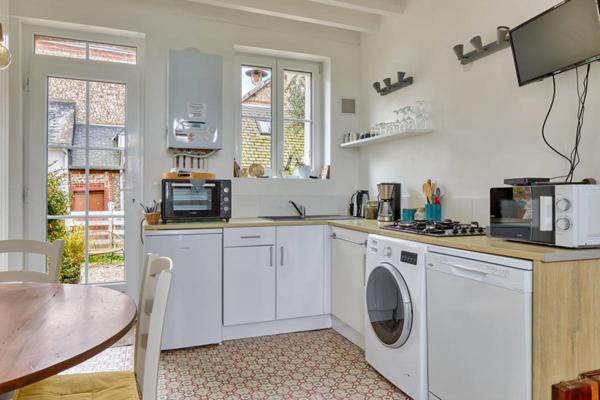 Maison de pêcheur avec vue mer, état irréprochable, vendue meublée et équipée