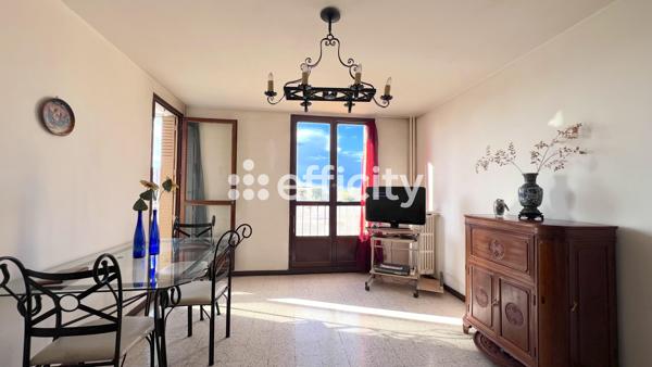 Appartement
         4 pièces
        - 84 m² 179 000 € *