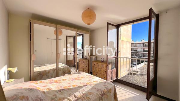 Appartement
         4 pièces
        - 84 m² 179 000 € *