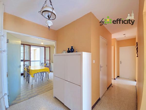 Appartement
         4 pièces
        - 84 m² 169 000 € *