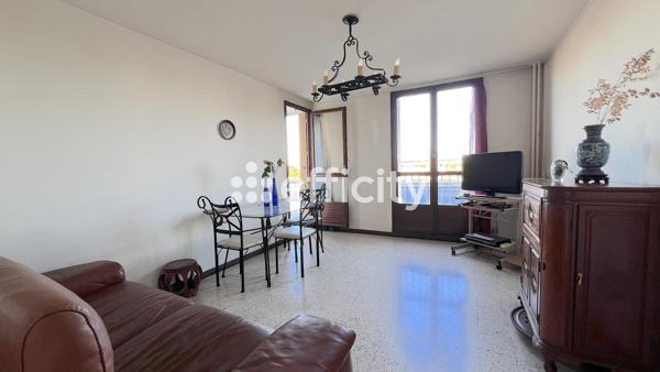 Appartement
         4 pièces
        - 84 m² 179 000 € *