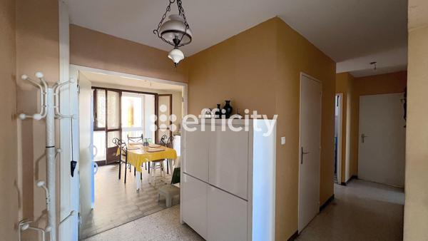 Appartement
         4 pièces
        - 84 m² 179 000 € *