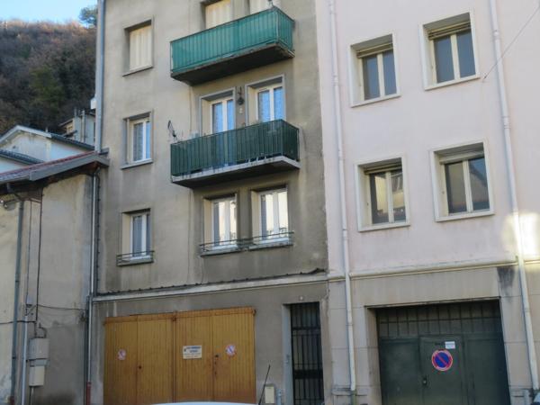 APPARTEMENT T4 traversant de 68 m2 A VENDRE AU COEUR de centre ville (04)