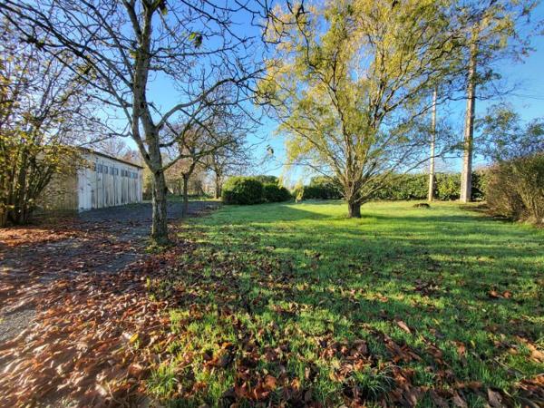 Maison de plain-pied avec vue panoramique, 3 chambres, proche des commodités, 3 minutes de La Pommeraye (49)