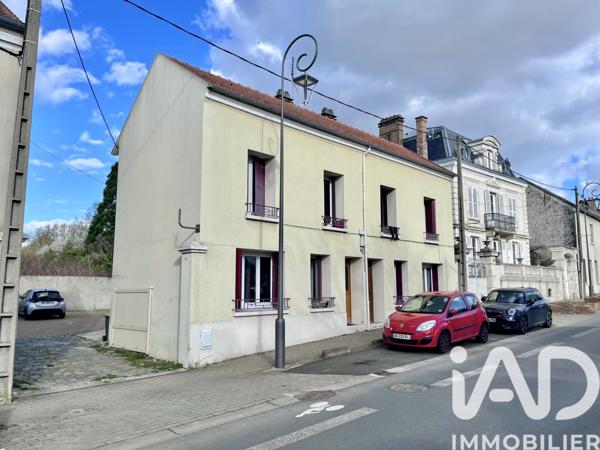 Immeuble à vendre 330 m² Champlan