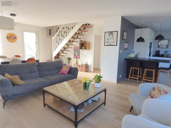 Maison à vendre à Bain-de-Bretagne en Ille-et-Vilaine (35470), ref : 136/5193