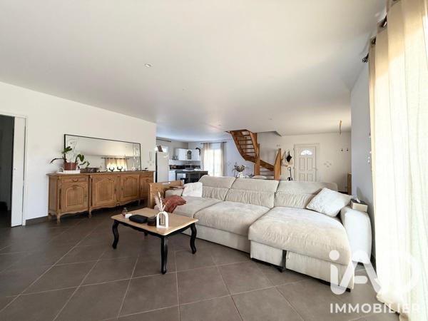 Maison à vendre 6 pièces 160 m² Saint-Marcellin-en-Forez