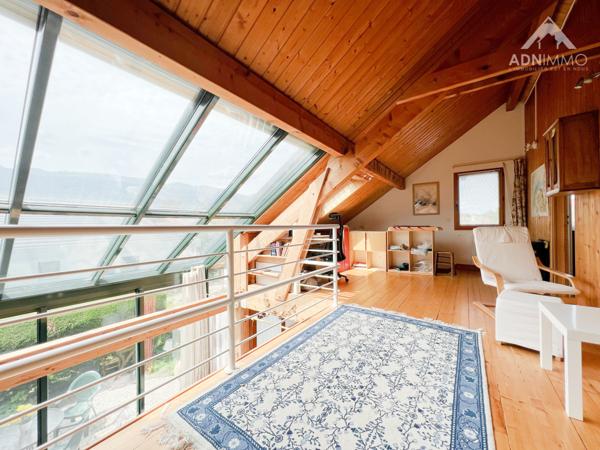 Saint-Genis-Pouilly (01630) Maison 5 Pièces 187 m2 + Appartement T2