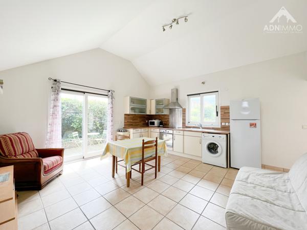 Saint-Genis-Pouilly (01630) Maison 5 Pièces 187 m2 + Appartement T2