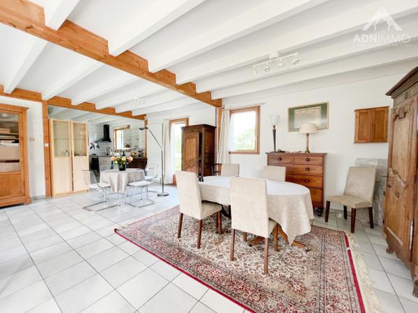 Saint-Genis-Pouilly (01630) Maison 5 Pièces 187 m2 + Appartement T2