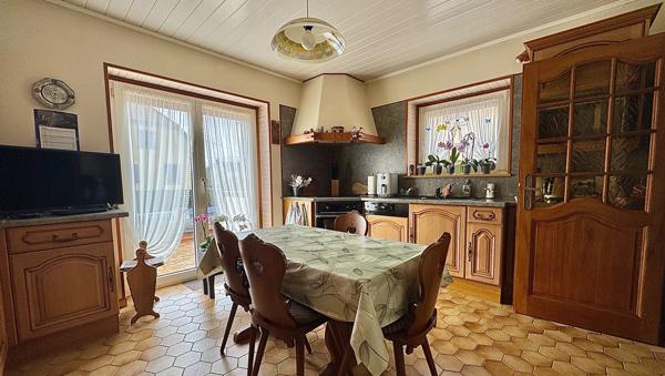 Maison - 5 pièces - 104 m²