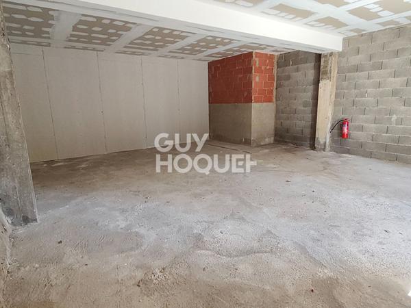 Garage / dépôt à louer - 50 M² pour stockage de matériel