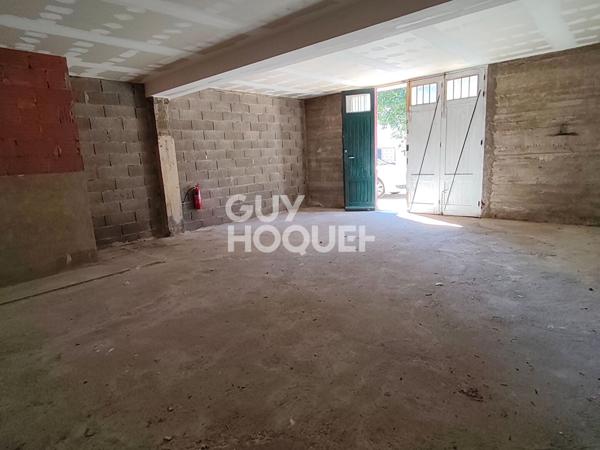 Garage / dépôt à louer - 50 M² pour stockage de matériel