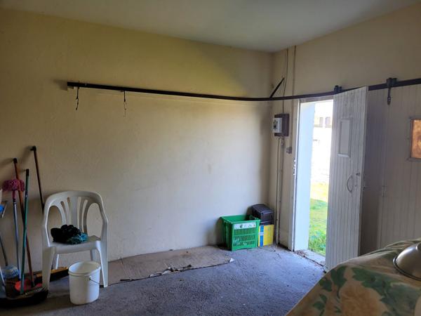 ECHILLAIS - Maison de plain-pied de  80 m² avec garage double et jardin clos