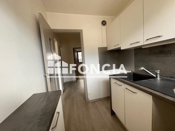 Location Appartement meublé 3 pièces 50 m² - 26-26BIS AVENUE JEAN MOULIN Albertville 73200