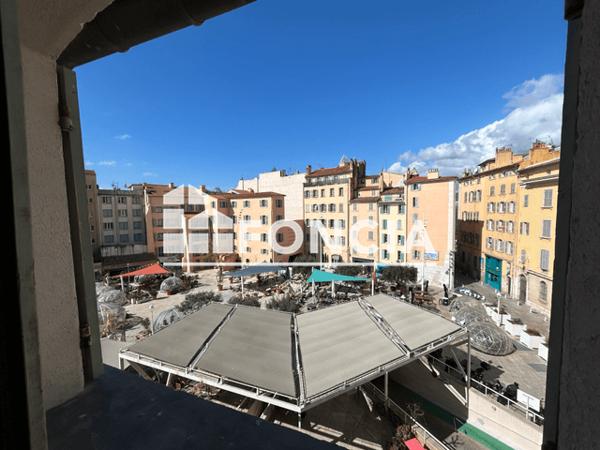 Location Appartement meublé 3 pièces 50.93 m² - ILOT CAMILLE AUBAN Toulon 83000