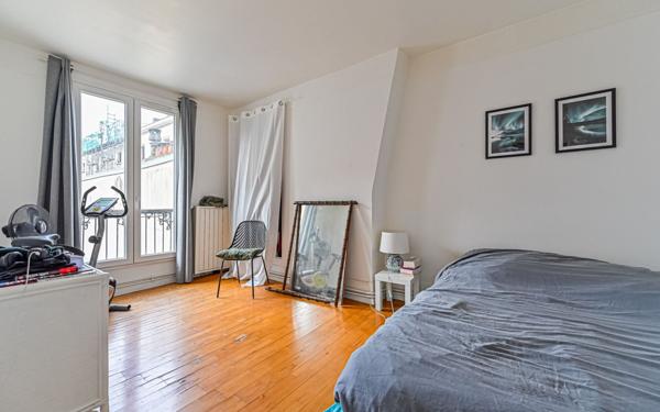 Appartement à vendre    3 pièces • 66 m2 Paris 18