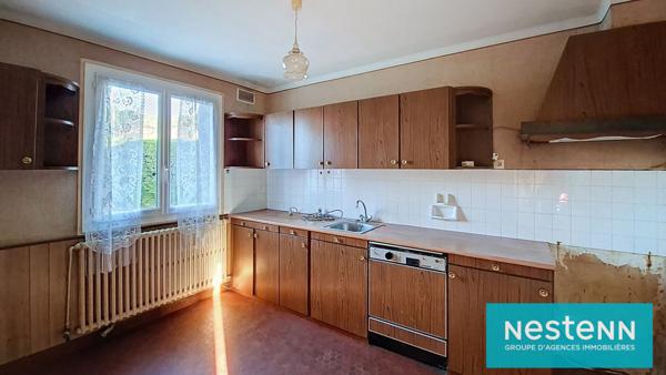 Maison Néo-Bretonne à vendre à Plaintel - 4 chambres et grand terrain d'environ 8400 m²